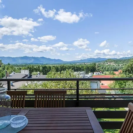 Central Garden House * Postojna
